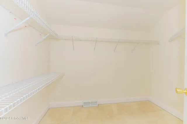 $3,995 | 20 Birch Hill Road, Clifton Park, NY 12019