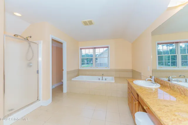 $3,995 | 20 Birch Hill Road, Clifton Park, NY 12019