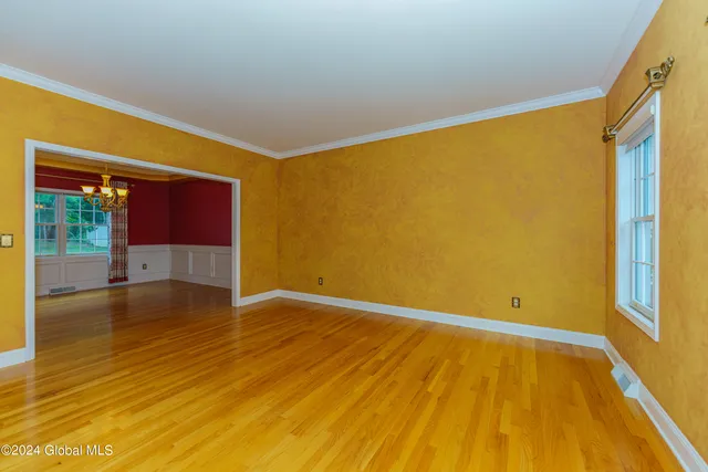 $3,995 | 20 Birch Hill Road, Clifton Park, NY 12019