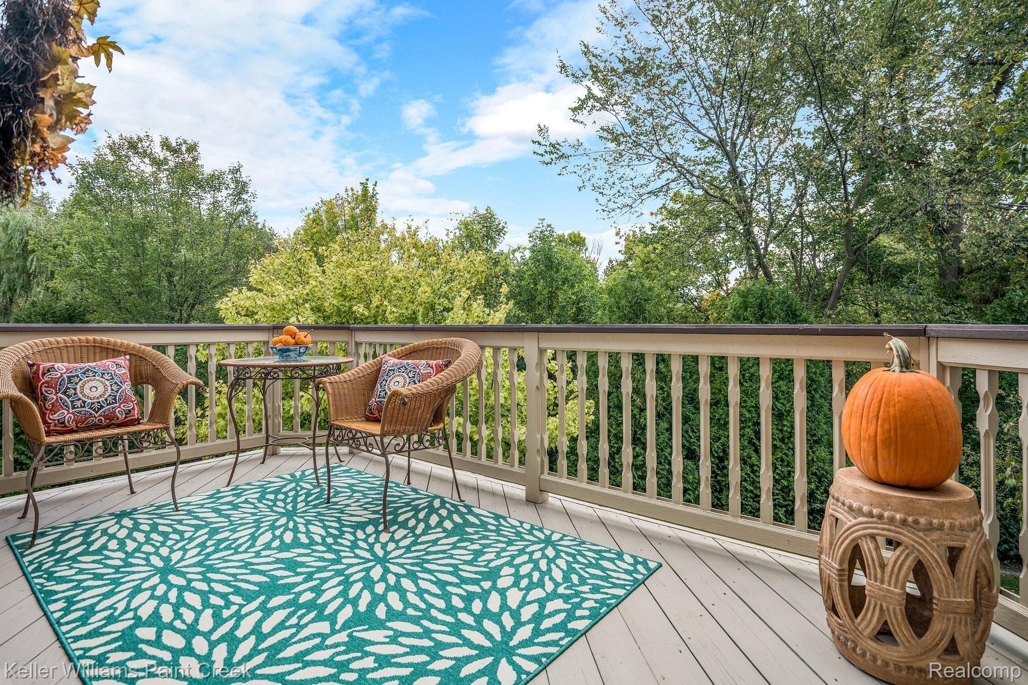 5136 Newport Court Rochester, MI 48306 - Photo 36 of 41 Private, Private, Private!!!!