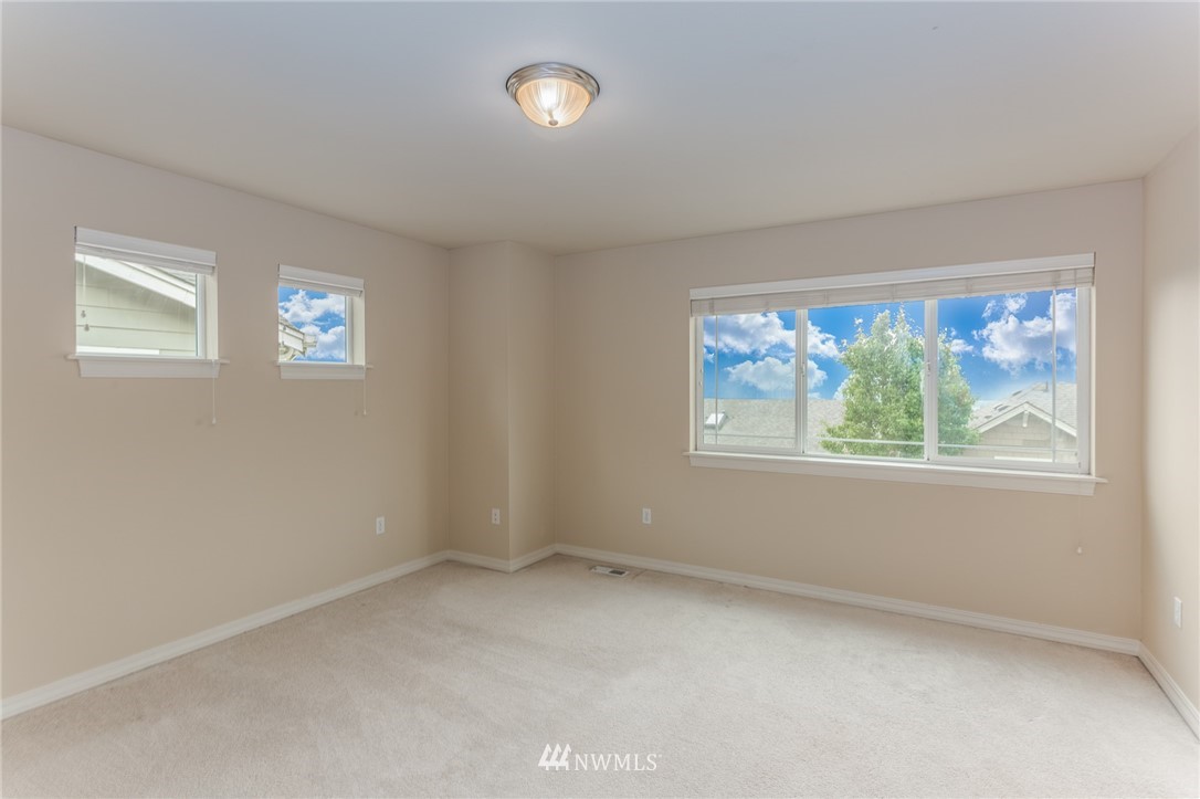 24037 40th Lane Southeast Bothell, WA 98021 - Photo 12 of 22