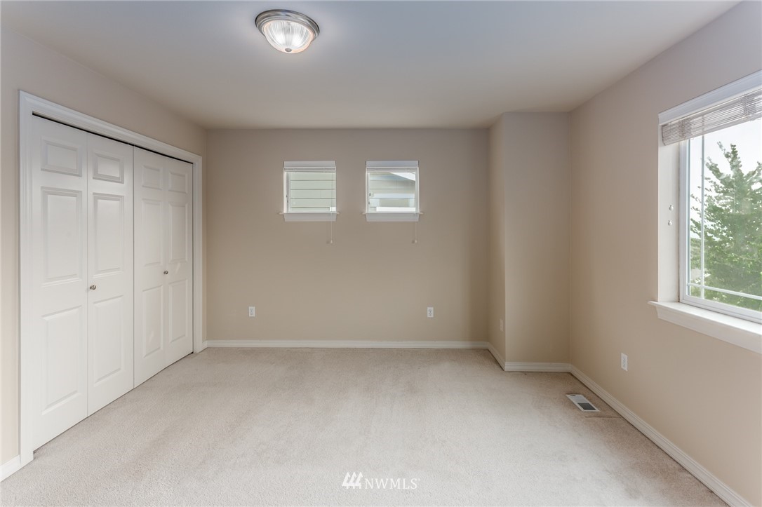 24037 40th Lane Southeast Bothell, WA 98021 - Photo 13 of 22