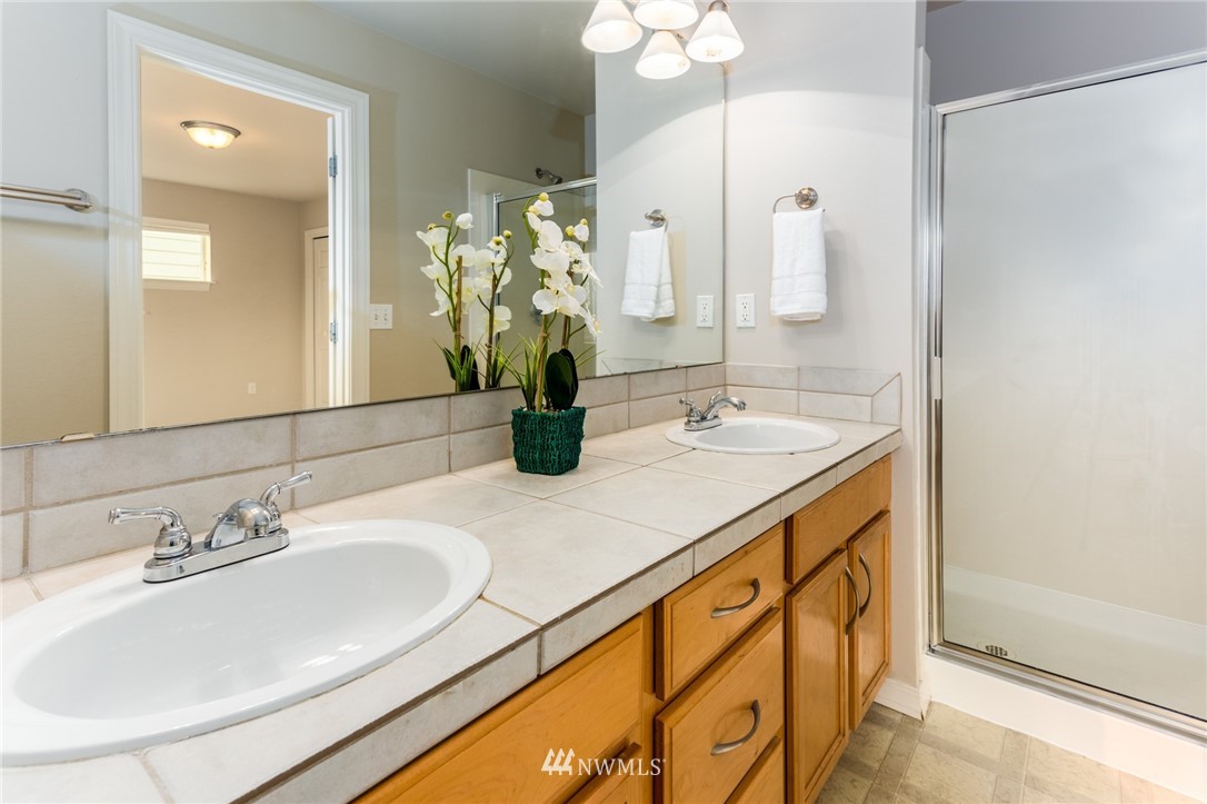 24037 40th Lane Southeast Bothell, WA 98021 - Photo 16 of 22