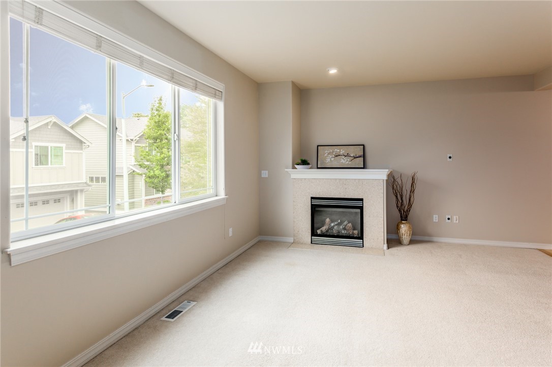 24037 40th Lane Southeast Bothell, WA 98021 - Photo 5 of 22