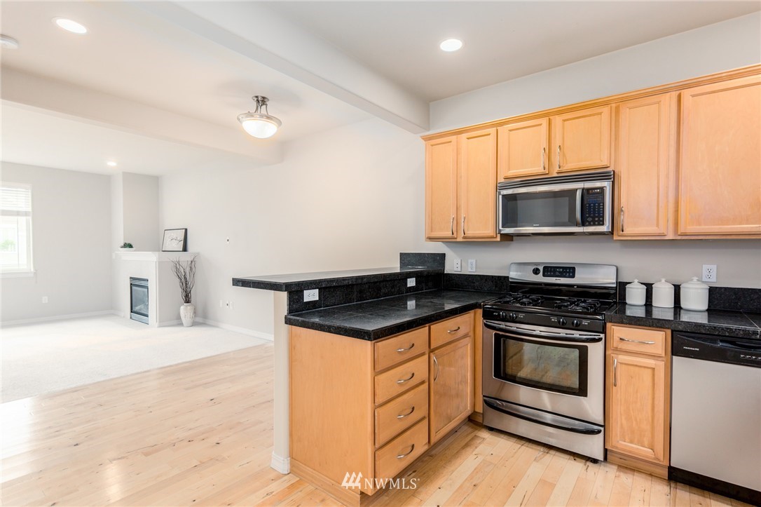 24037 40th Lane Southeast Bothell, WA 98021 - Photo 9 of 22