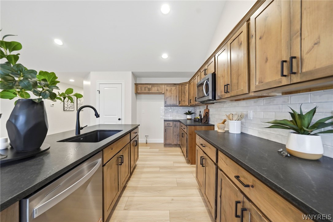 3 Hickory Lane Lancaster, NY 14086 - Photo 12 of 48