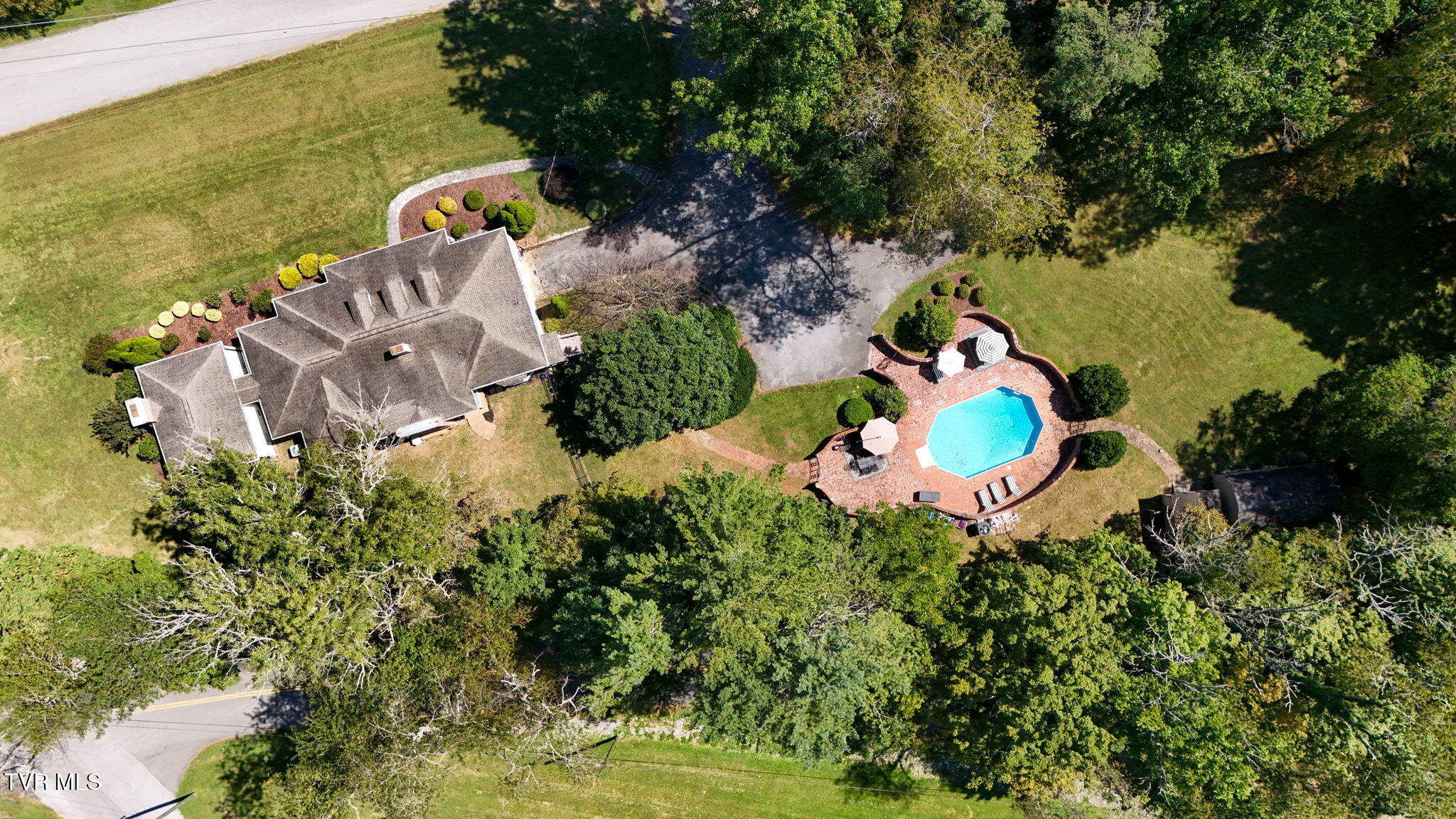 204 Parkway Road Bristol, TN 37620 - Photo 66 of 75 78-web-or-mls-204 Parkway Rd Drone KW-12