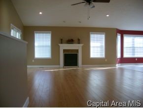 1854 MayField Road Chatham, IL 62629 - Photo 2 of 10 Gallery Image 2