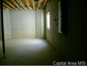 1854 MayField Road Chatham, IL 62629 - Photo 9 of 10 Gallery Image 9