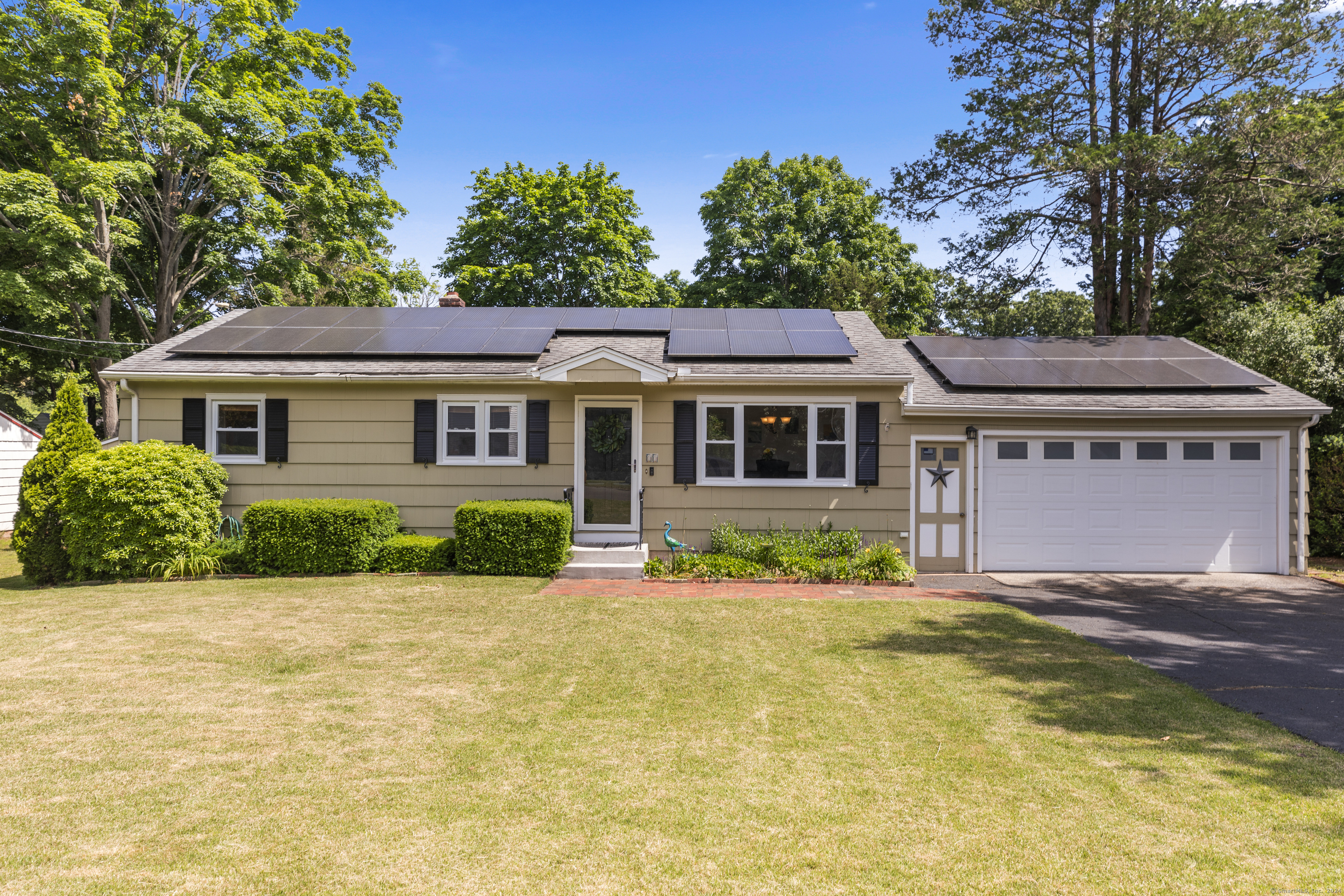 11 Goodwill Road North Haven, CT 06473 - Photo 1 of 1 Gallery Image 1