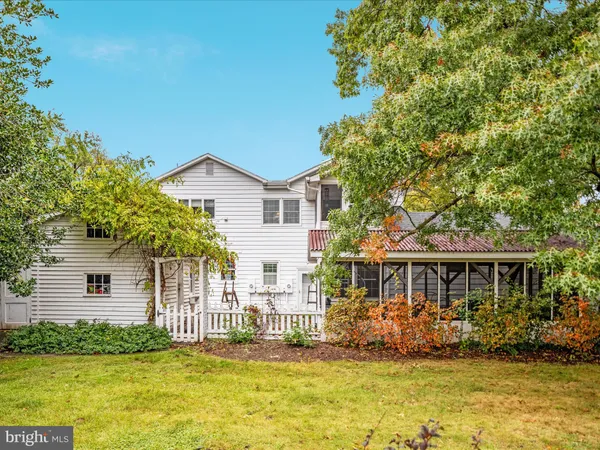 $635,000 | 517 West Locust Street, Woodstock, VA 22664