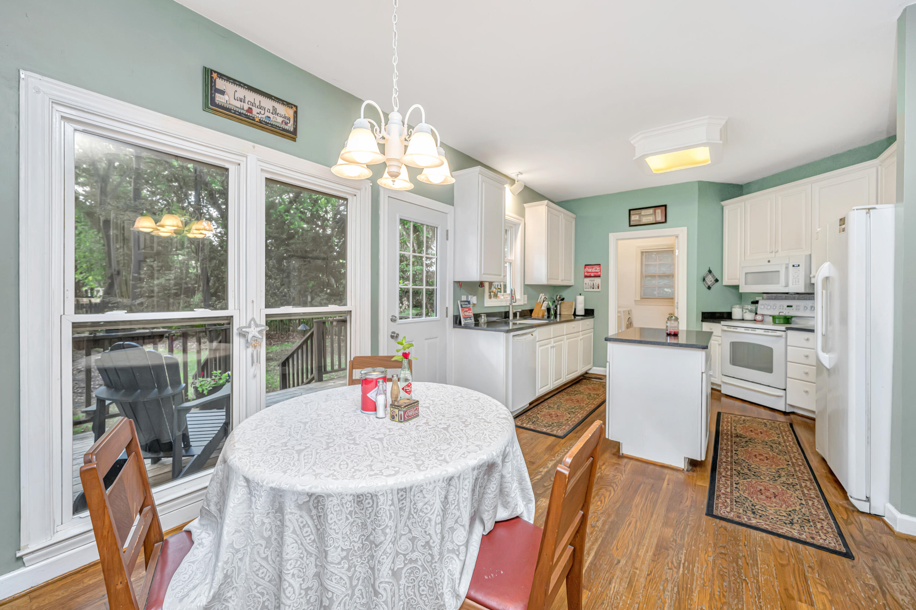 424 Springfield Road Mount Pleasant, SC 29464 - Photo 8 of 22 424SpringfieldRd023