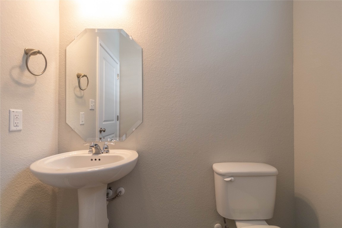 333 Toddy Way Leander, TX 78641 - Photo 38 of 40