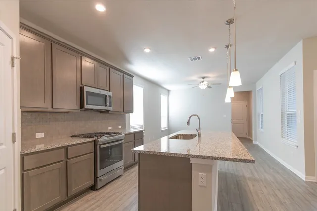 $2,150 | 333 Toddy Way, Leander, TX 78641