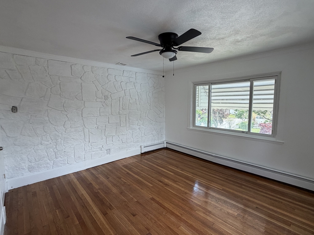 15 Linwood Street, Unit 2 Saugus, MA 01906 - Photo 11 of 15