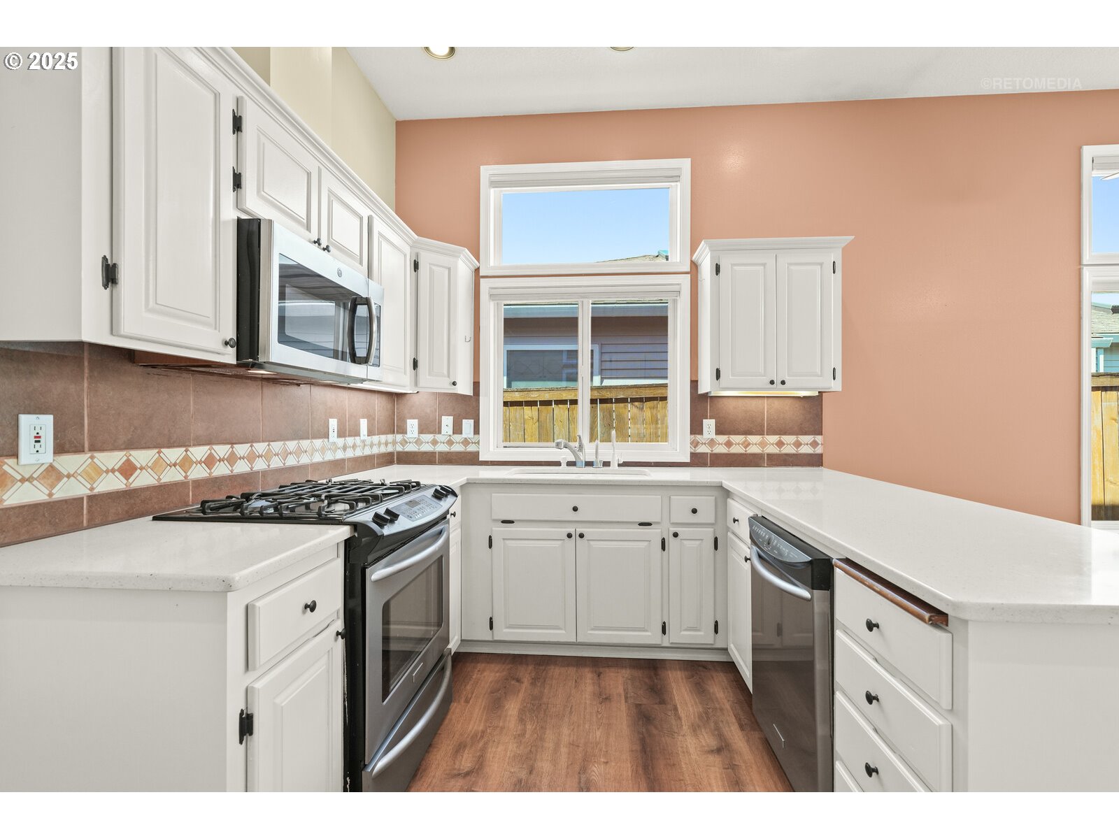 16648 Southwest Jordan Way Portland, OR 97224 - Photo 9 of 38 Kitchen