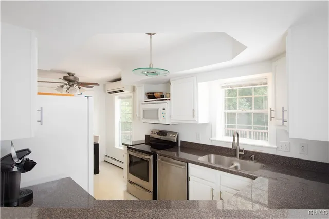 $2,800 | 871 Franklin Road, Skaneateles, NY 13152