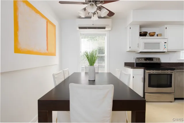 $2,800 | 871 Franklin Road, Skaneateles, NY 13152