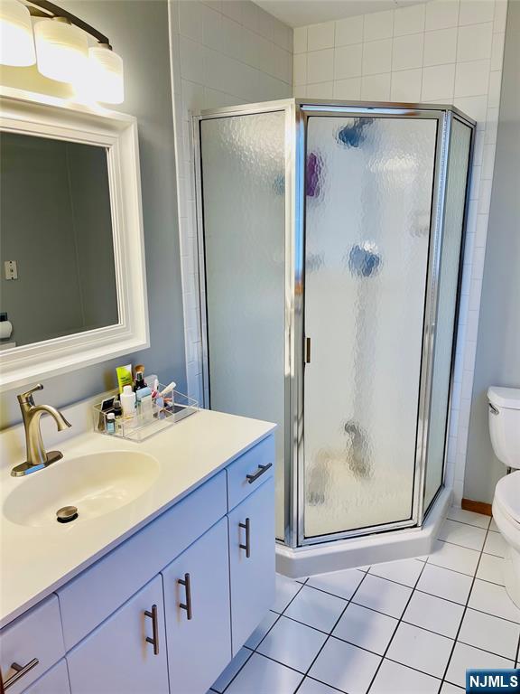 239 Wallington Avenue Wallington, NJ 07057 - Photo 12 of 43