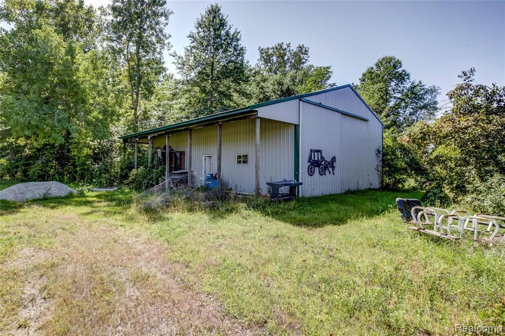 545 West Newburg Road Carleton, MI 48117 - Photo 41 of 47