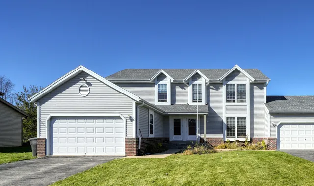 $494,900 | 418 North 6th Street, Waterford, WI 53185