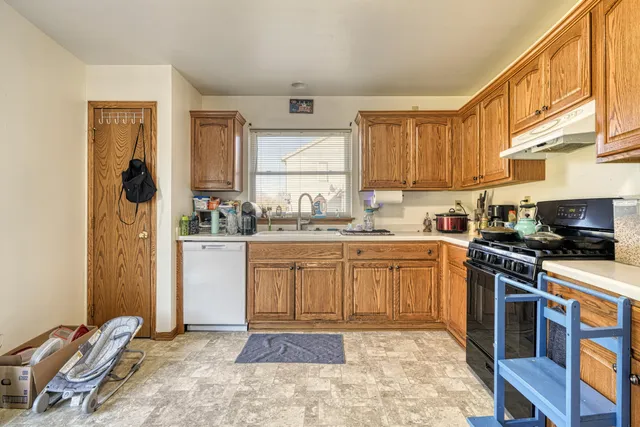 $494,900 | 418 North 6th Street, Waterford, WI 53185