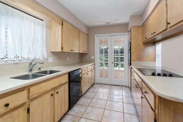 $2,750 | 303 Reynoso Avenue, St. Simons Island, GA 31522