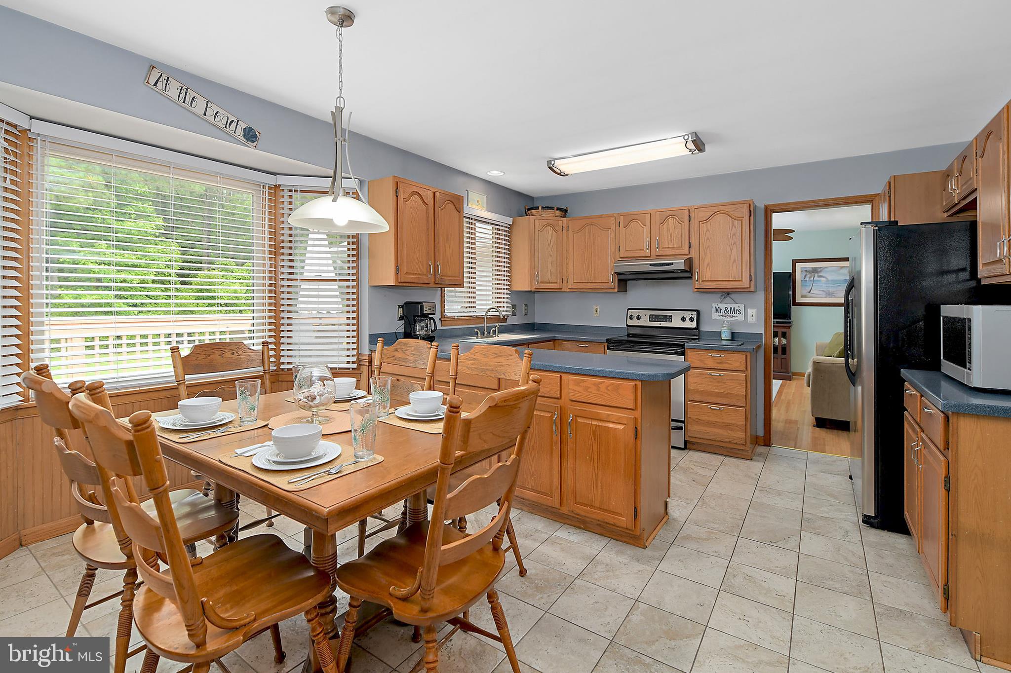 10513 Keyser Point Road Ocean City, MD 21842 - Photo 19 of 41 Kitchen Dining and Kitchen