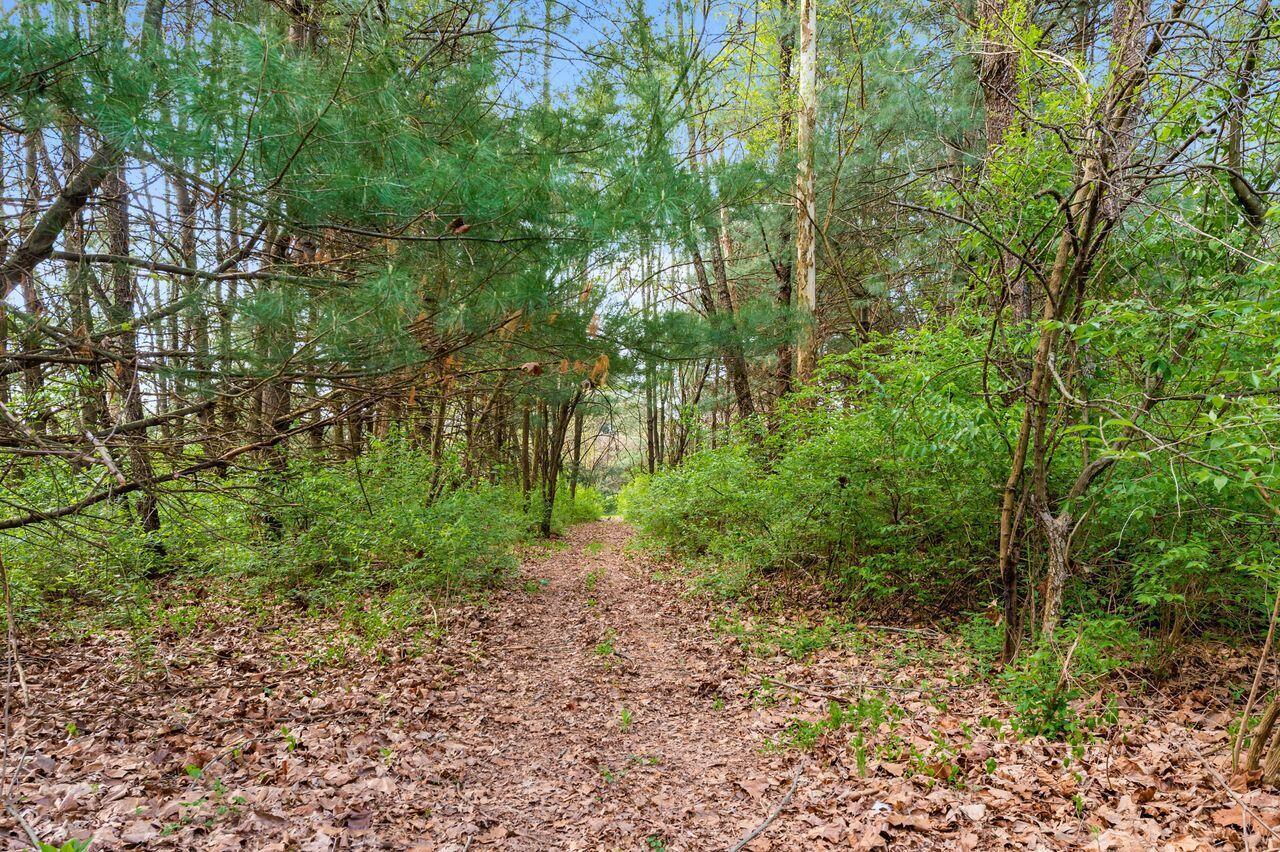 1525 Refugee Road Pickerington, OH 43147 - Photo 32 of 33 Walking Path