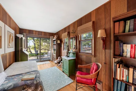 $2,195,000 | 100 Gerard Drive, East Hampton, NY 11937