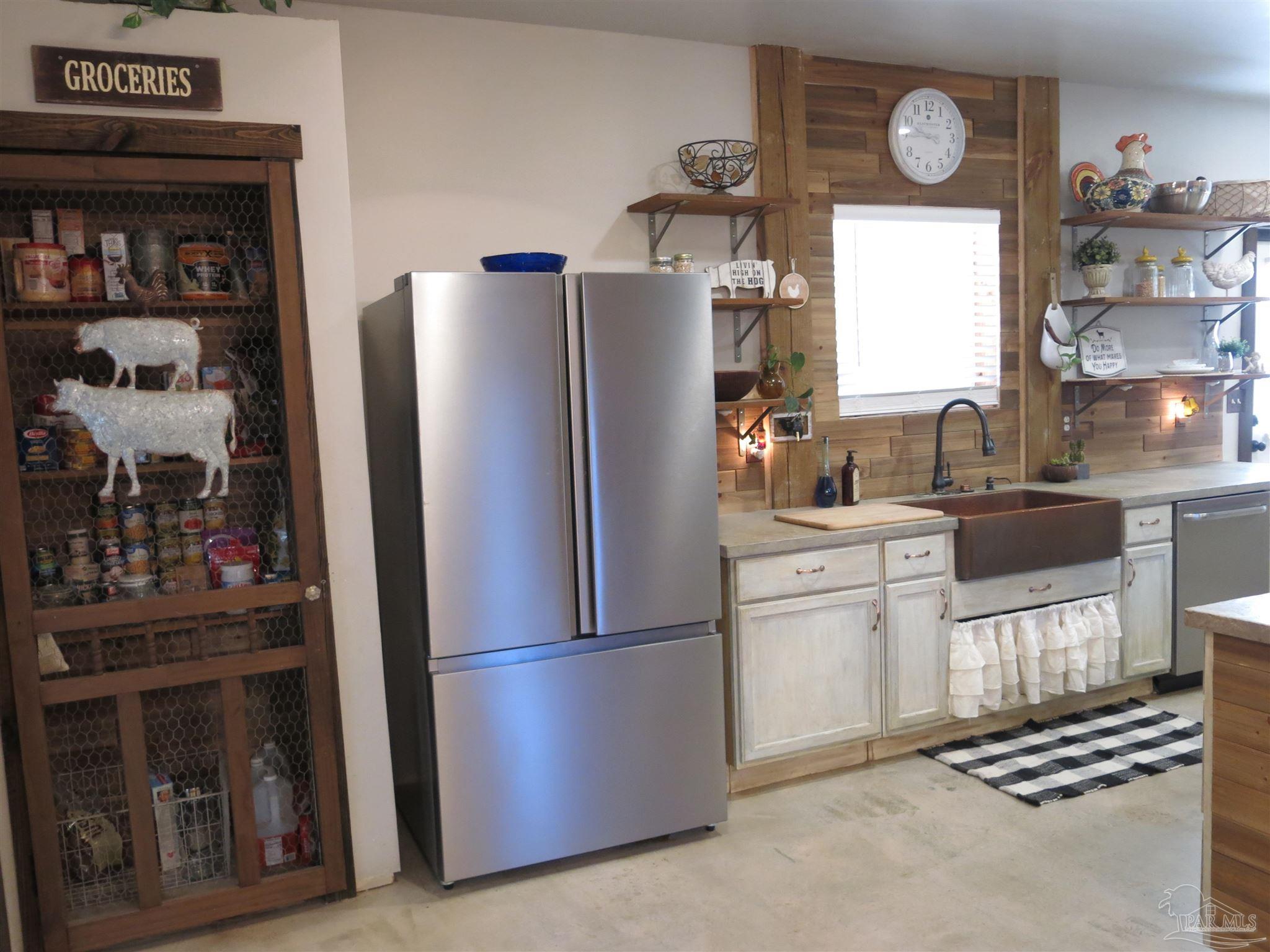 2323 Handy Road Cantonment, FL 32533 - Photo 12 of 45 Gallery Image 12