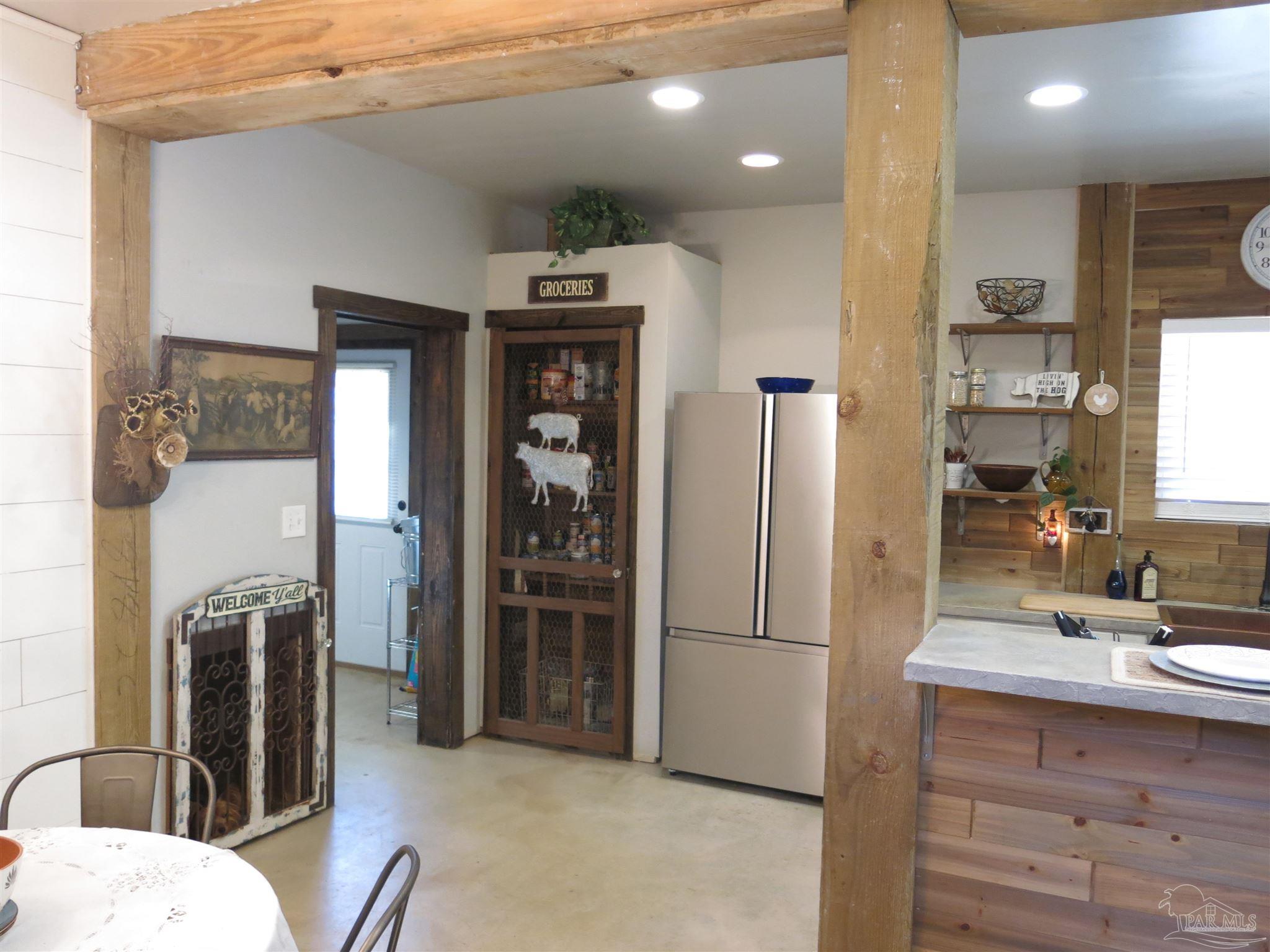 2323 Handy Road Cantonment, FL 32533 - Photo 10 of 45 Gallery Image 10