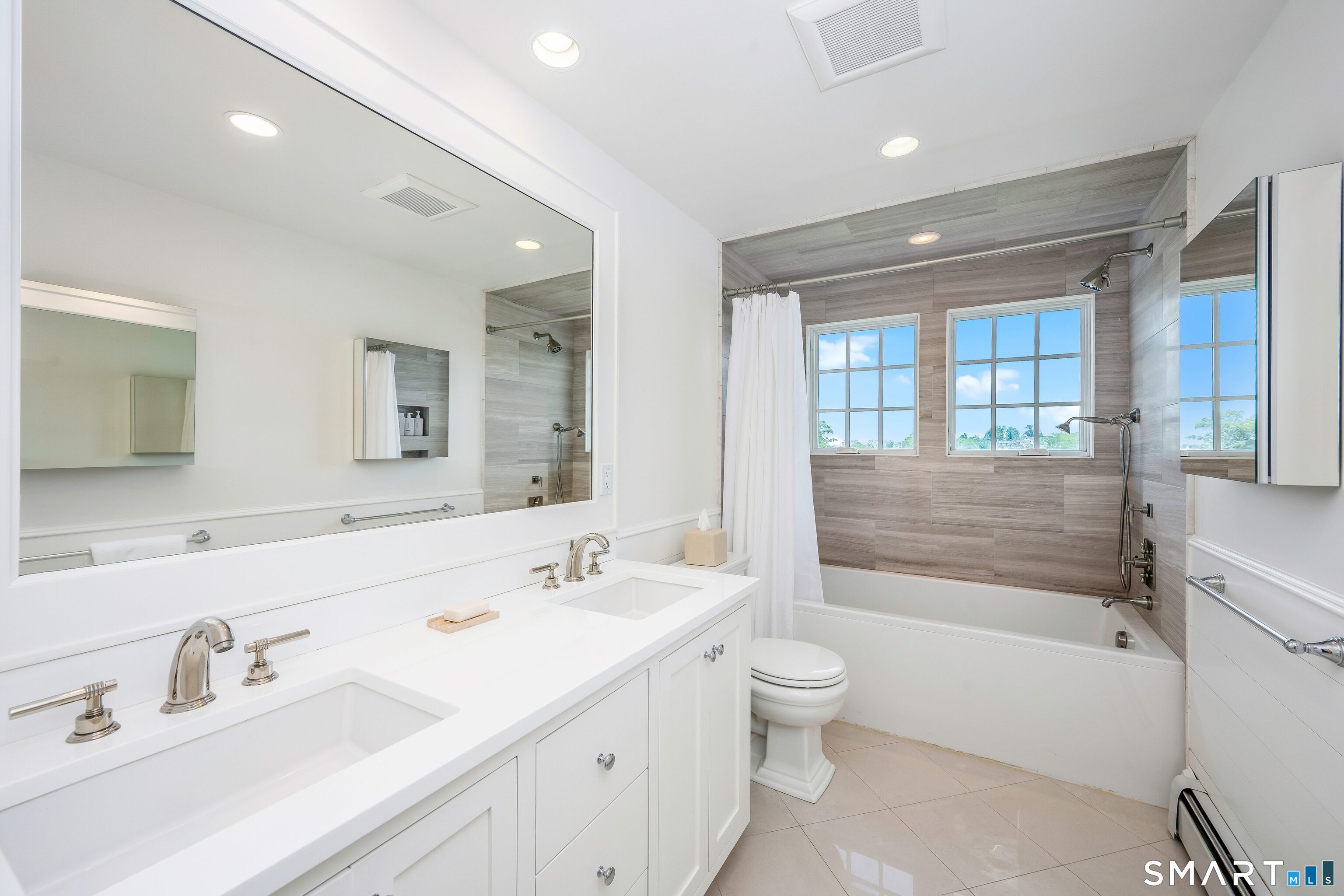81 Roton Avenue Norwalk, CT 06853 - Photo 24 of 40