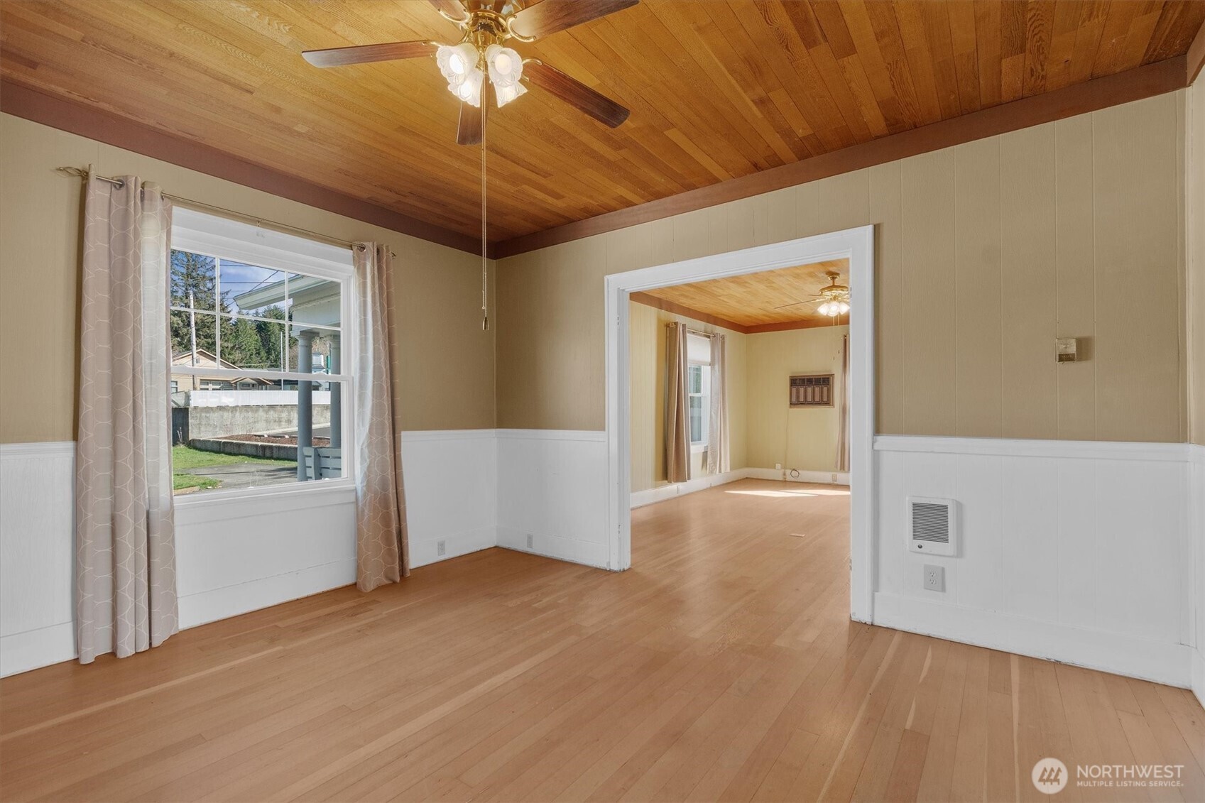 75 Butler Street Cathlamet, WA 98612 - Photo 8 of 38 Gallery Image 8