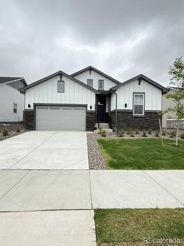 8895 South Riviera Way Aurora, CO 80016 - Photo 1 of 29
