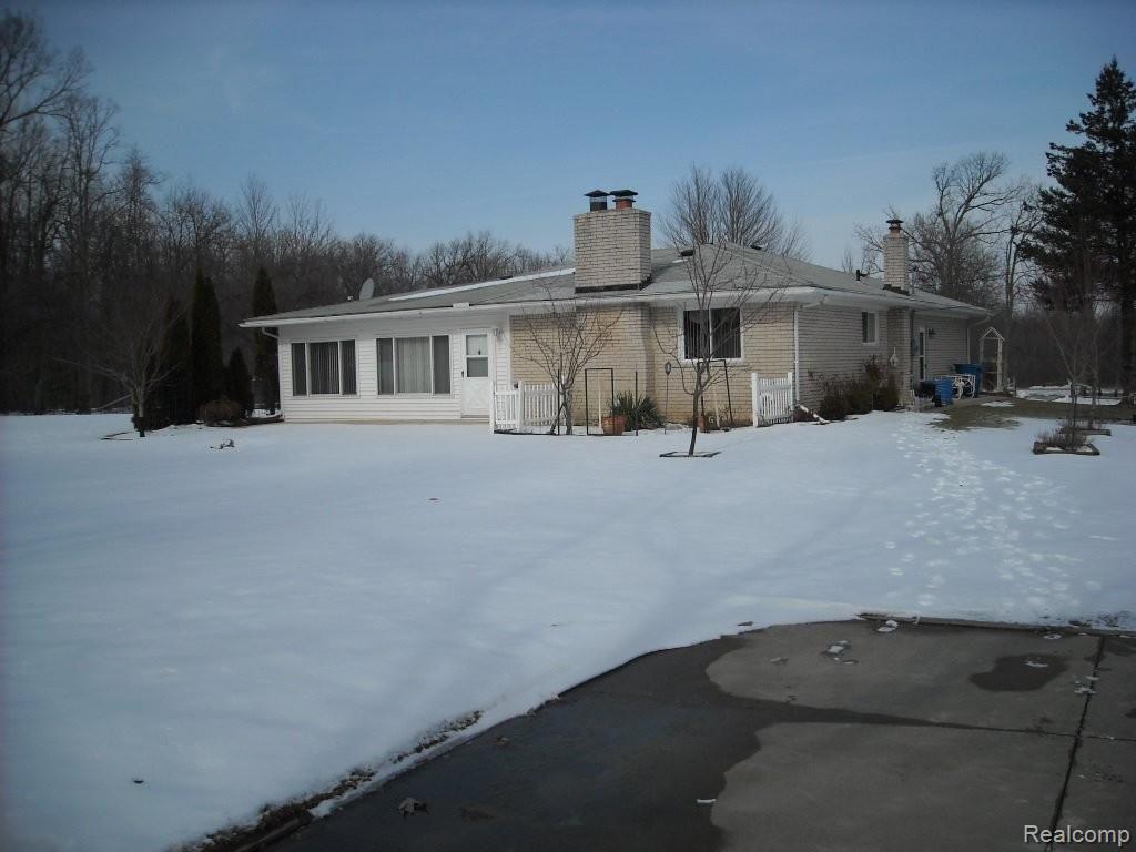 8100 31 Mile Road Washington, MI 48095 - Photo 23 of 25 DSCN0188.JPG