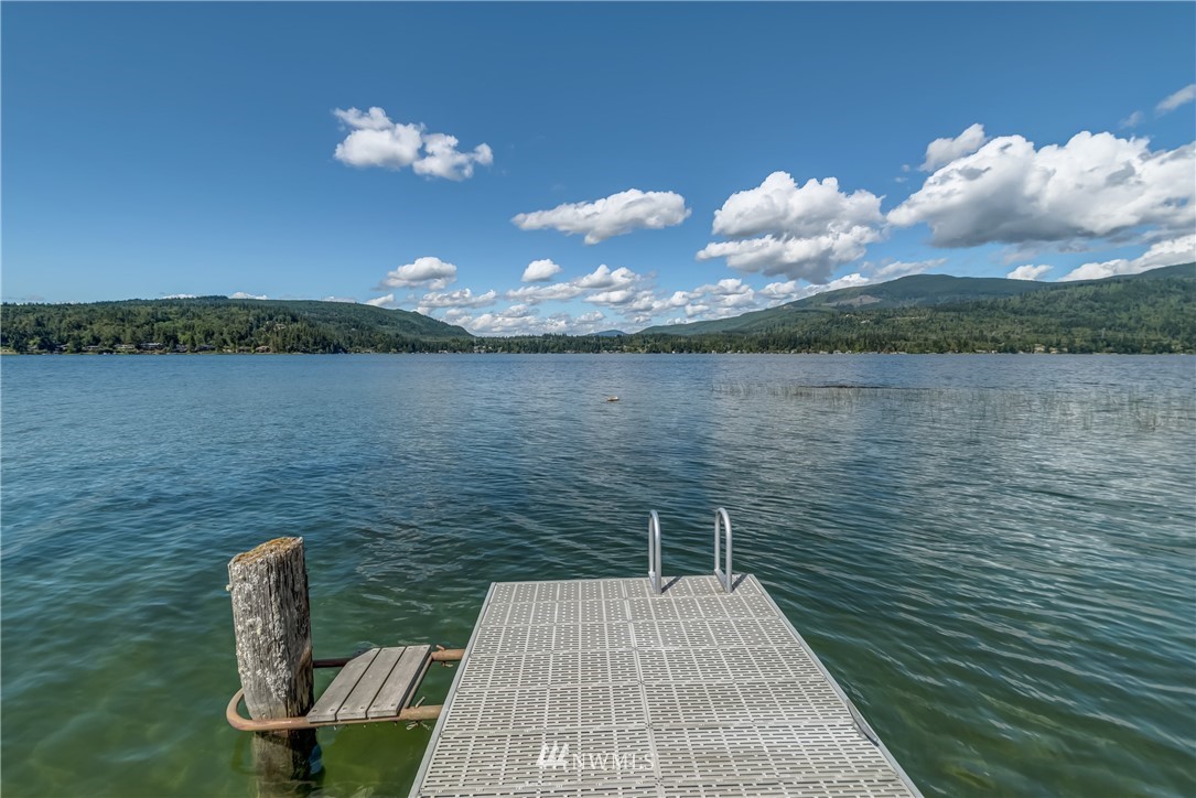 43 Strawberry Point Road Bellingham, WA 98229 - Photo 1 of 24 Gallery Image 1
