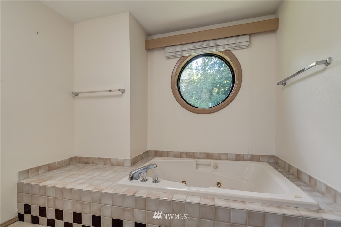 43 Strawberry Point Road Bellingham, WA 98229 - Photo 20 of 24 Gallery Image 20