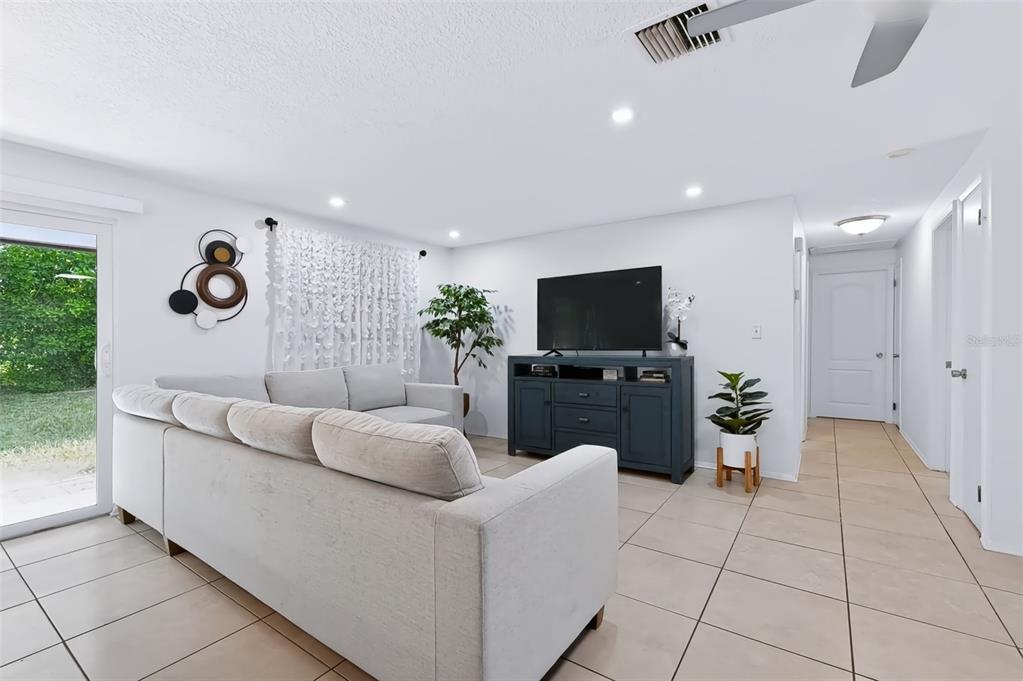2223 Fulton Way Southwest Largo, FL 33774 - Photo 3 of 33 Gallery Image 3
