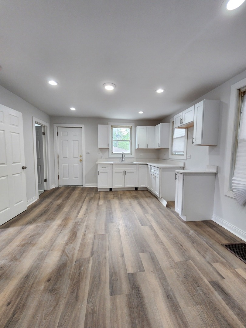 8900 South Normal Avenue Chicago, IL 60620 - Photo 24 of 30