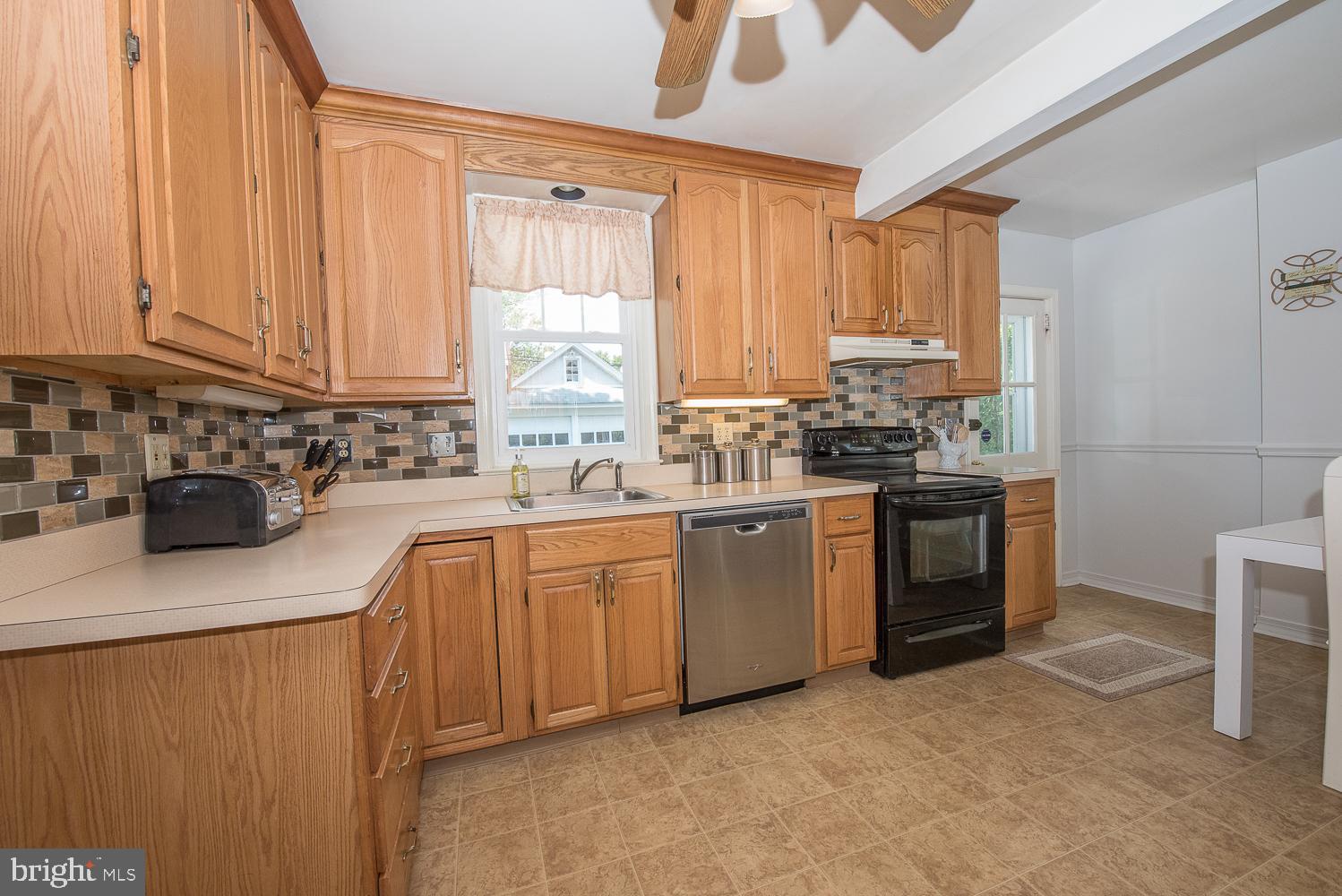 36 East Clearfield Road Havertown, PA 19083 - Photo 18 of 35 Gallery Image 18