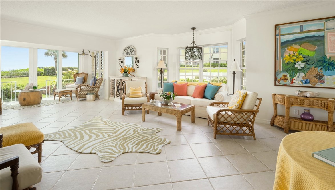 1180 Reef Road, Unit B1 Vero Beach, FL 32963 - Photo 3 of 30 Gallery Image 3