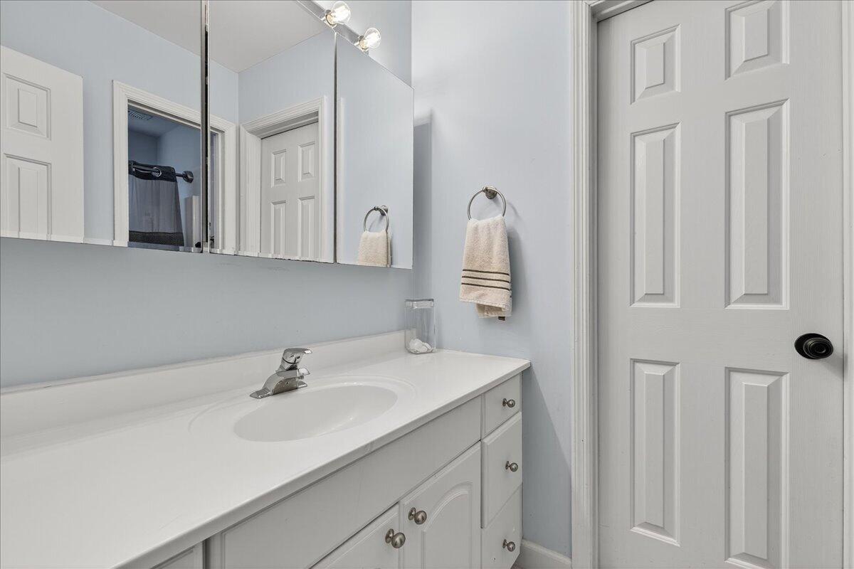 2194 Becky Road Charleston, SC 29414 - Photo 15 of 26 12. 22-DSC00087