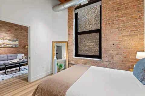 $2,550 | 153 West Ohio Street, Unit 208, Chicago, IL 60654