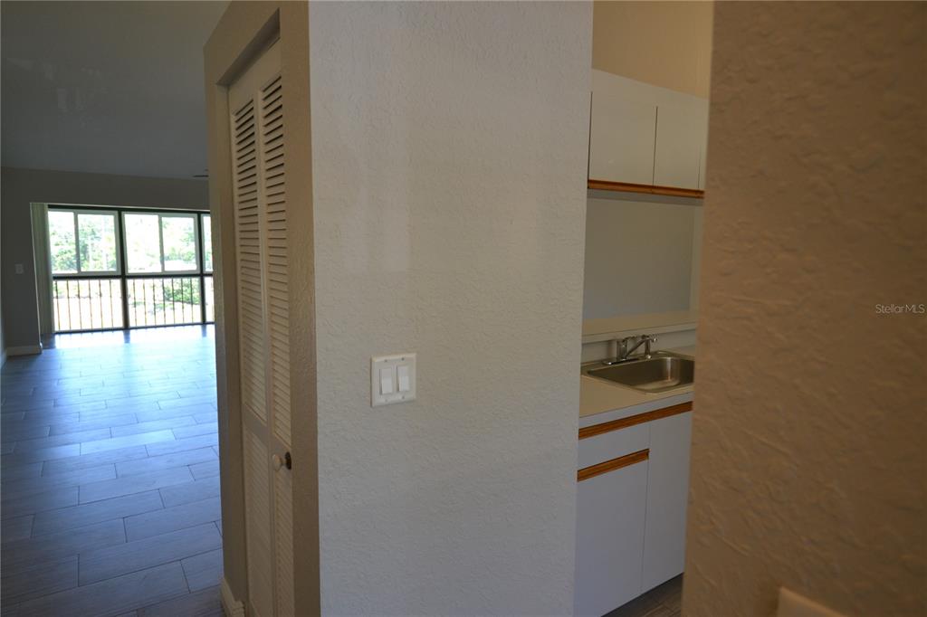 1801 East Lake Road South, Unit 9E Palm Harbor, FL 34685 - Photo 3 of 43