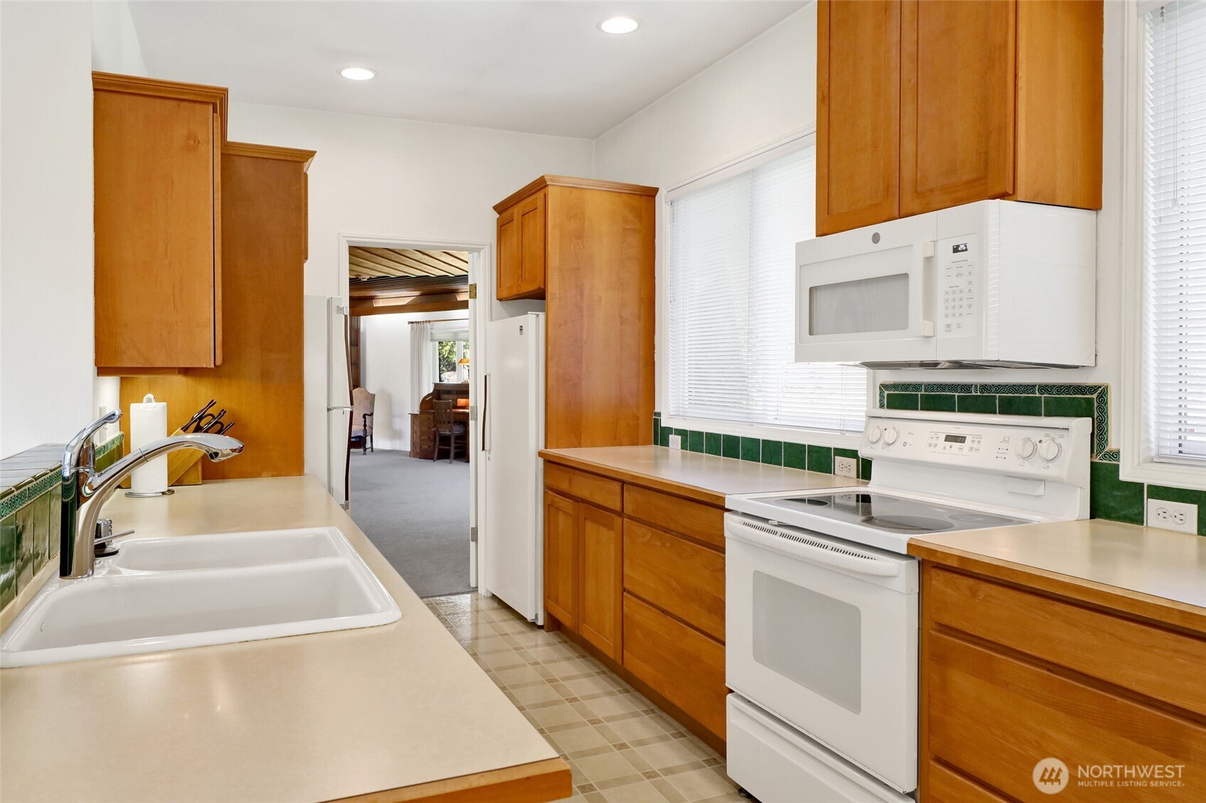 1842 Academy Road Bellingham, WA 98226 - Photo 19 of 35 Gallery Image 19