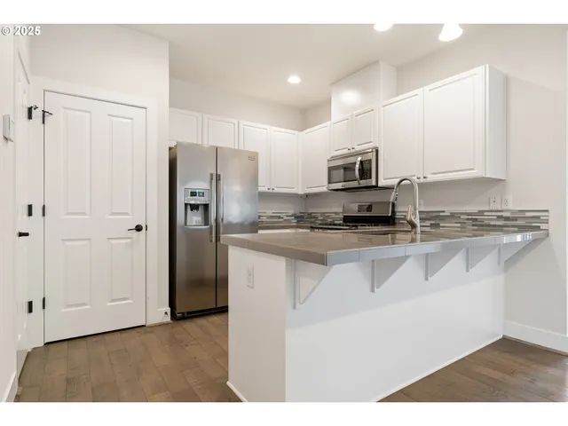 $389,900 | 15664 Southwest Ivory Street, Beaverton, OR 97007