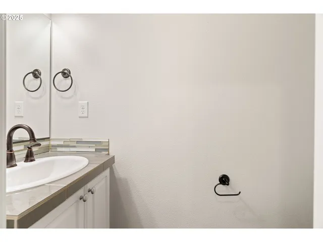 $389,900 | 15664 Southwest Ivory Street, Beaverton, OR 97007