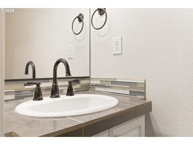 $389,900 | 15664 Southwest Ivory Street, Beaverton, OR 97007