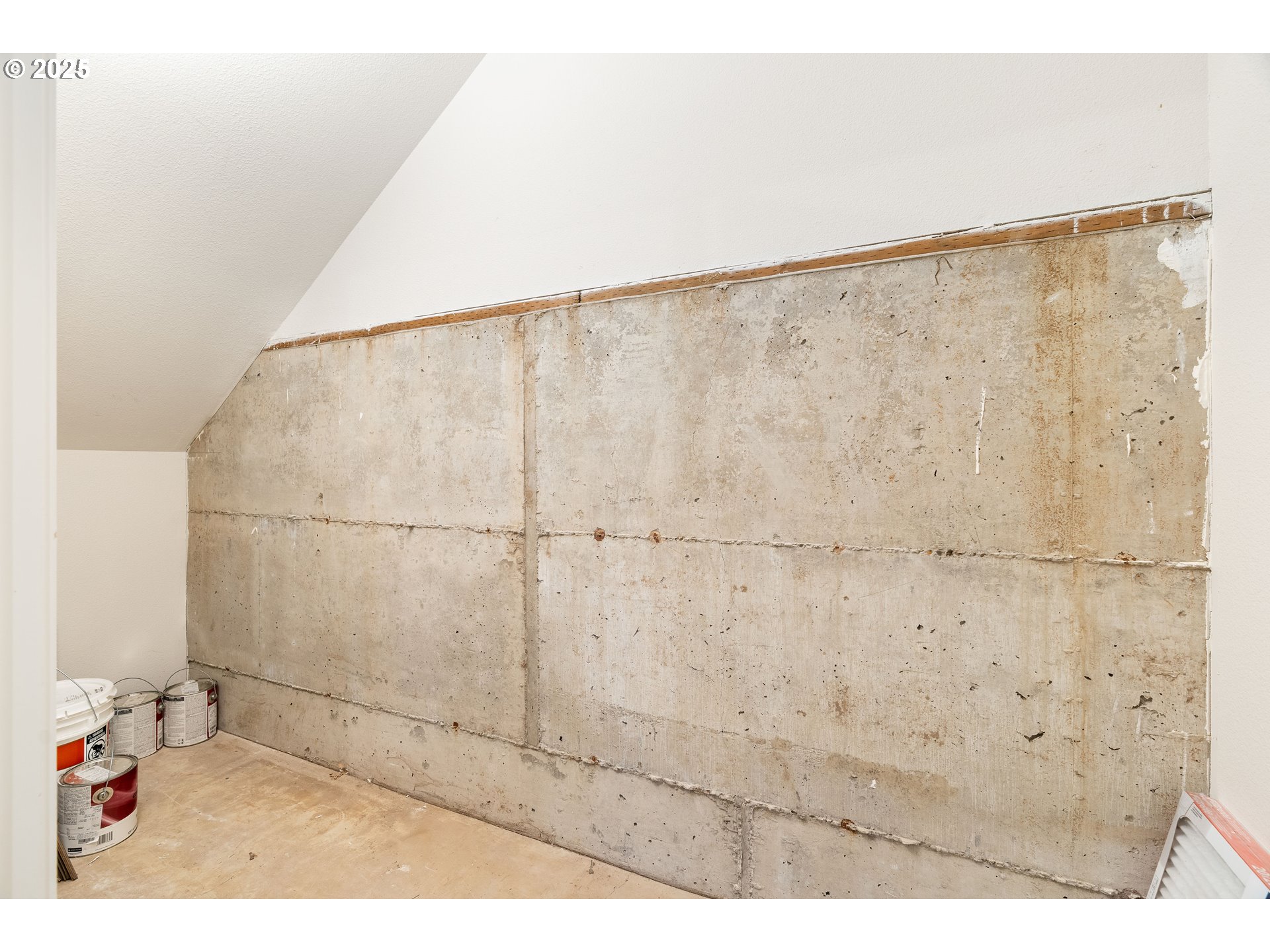 15664 Southwest Ivory Street Beaverton, OR 97007 - Photo 37 of 40 a view of small space